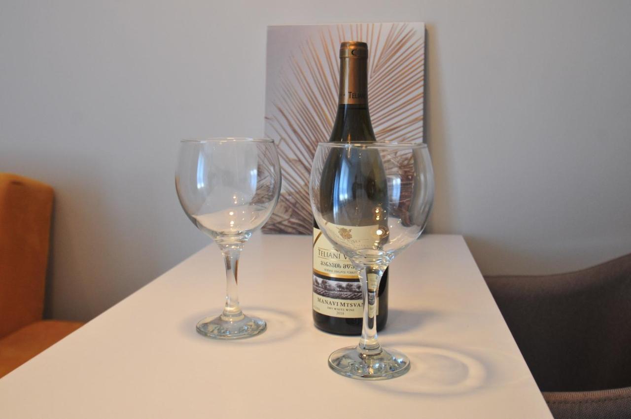 Sea View Apartment Near To The Dancing And Music Fountains Batumi Esterno foto