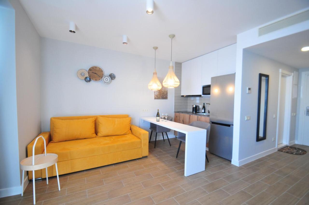 Sea View Apartment Near To The Dancing And Music Fountains Batumi Esterno foto