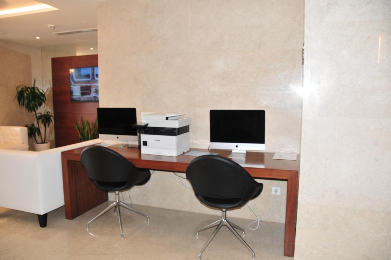 Sea View Apartment Near To The Dancing And Music Fountains Batumi Esterno foto